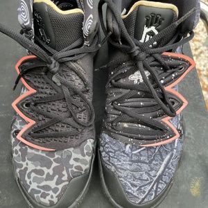 Nike Kybrid ‘What The’